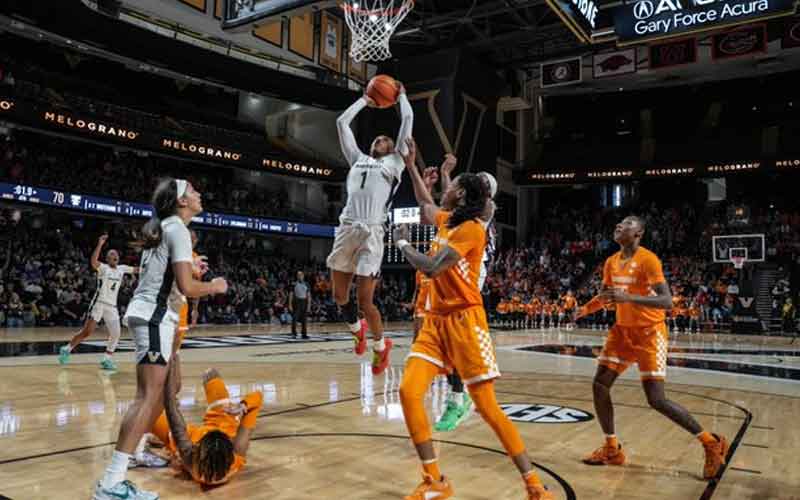 Vanderbilt 71, Tennessee 70