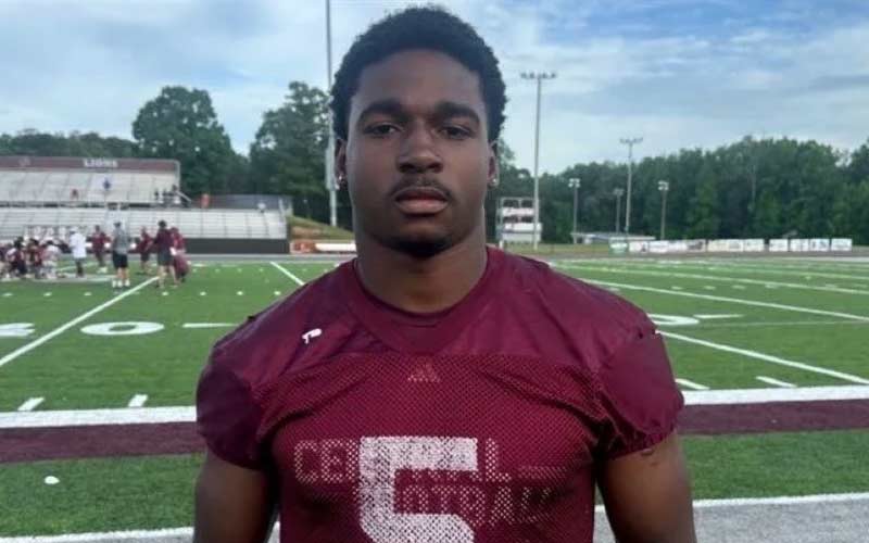 Jonaz Walton commits to Notre Dame