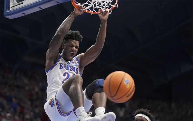 Kansas 92, North Carolina 89