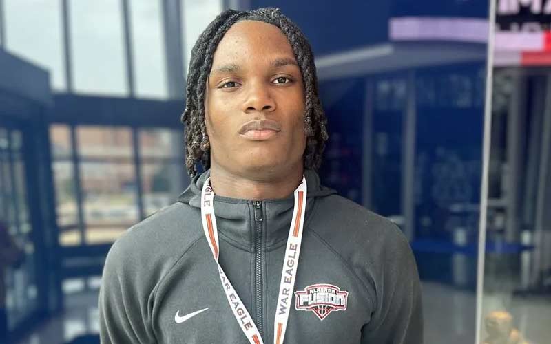 Marquez Daniel commits to Florida