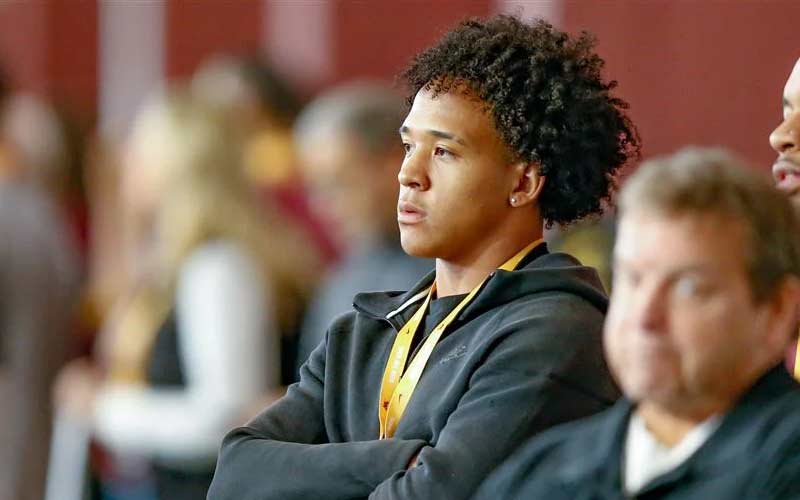 Ryan Estrada commits to Minnesota