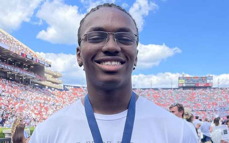 Sebastian Williams-Adams commits to Auburn